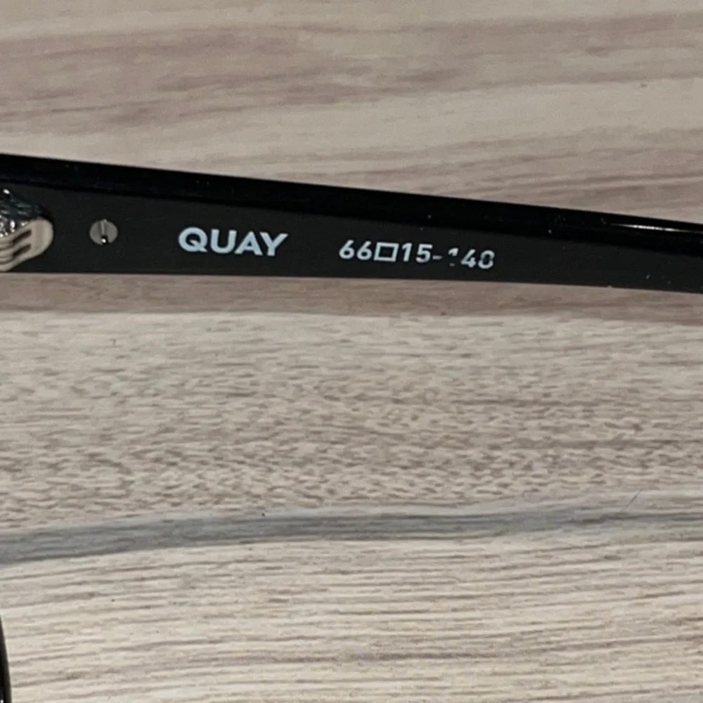 Diff eyewear BELLA polarized sunglasses & Quay after party frames